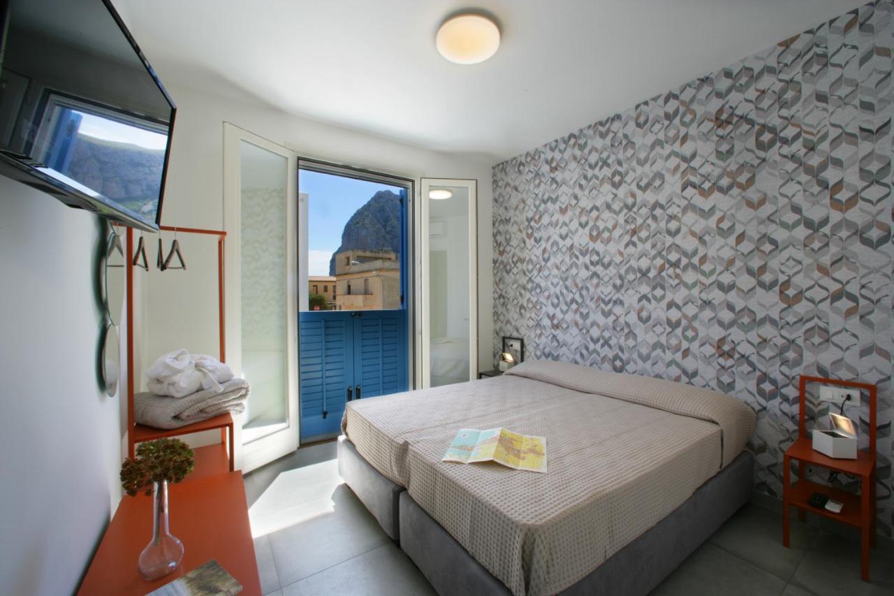 Itaca E Medea - Appartamenti Con Idromassaggio In Terrazza San Vito Lo Capo Exterior foto